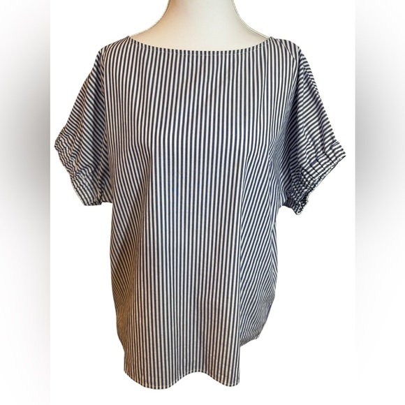 Vineyard Vines Tops - Vineyard Vines Women’s Blue White Stripe Short Sleeve Top S Cotton